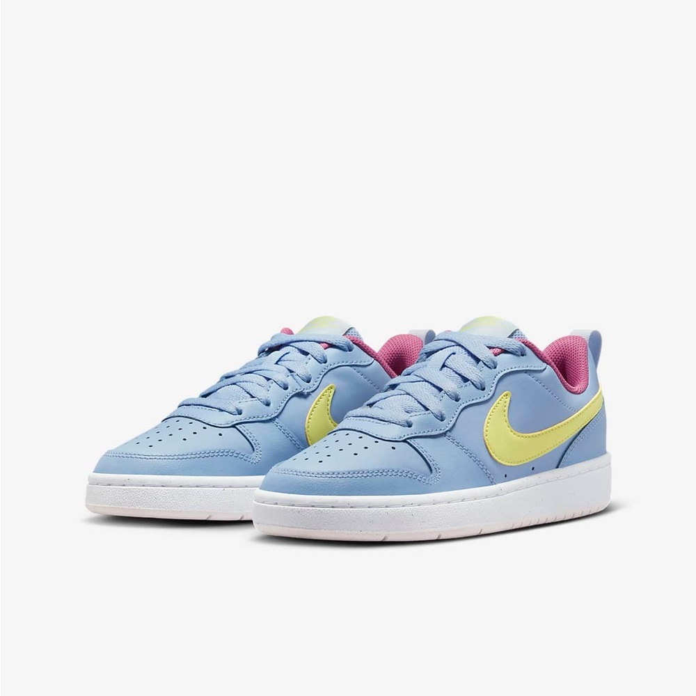 Nike Court Borough Low 2 older Kids' - size 6. Worn 1x. Fits a woman size 7.5